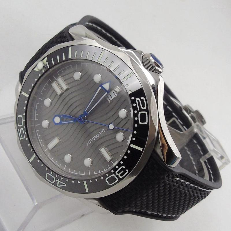 

Wristwatches 41mm Mechanical Men Wristwatch Sapphire Glass MIYOTA 8215 Rubber Band Nologo Logo Dial Date Indicator, Mingzhu2813