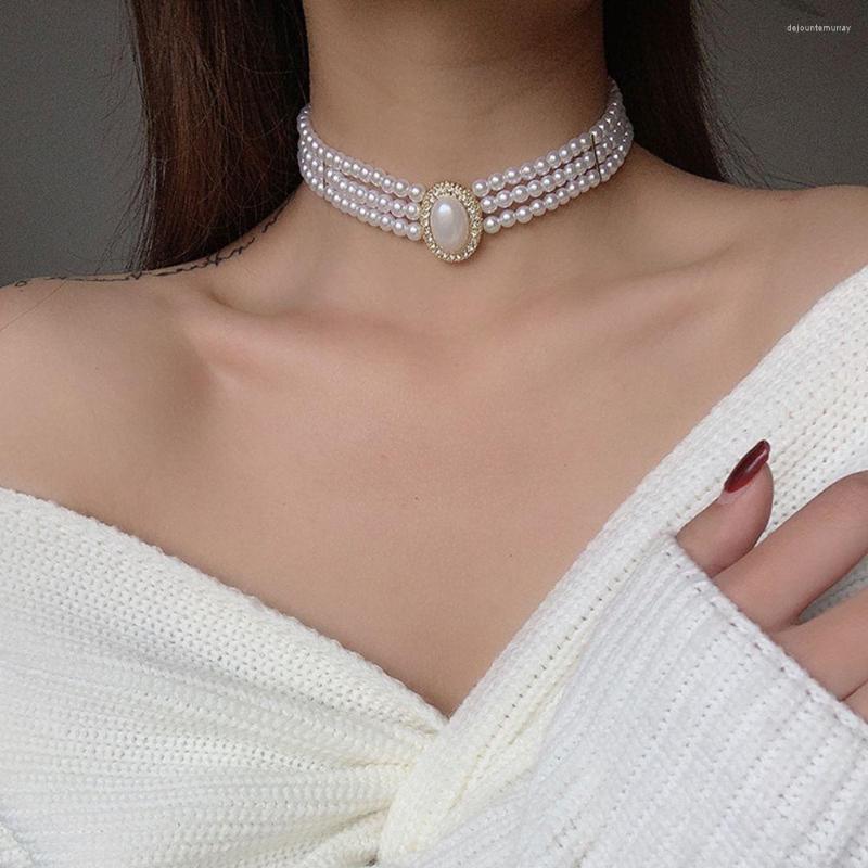 

Chains Elegant Pearl Women Necklace Hepburnesque Temperament Triple Layer Jewelry Accessories Korean Style Rhinestones Choker