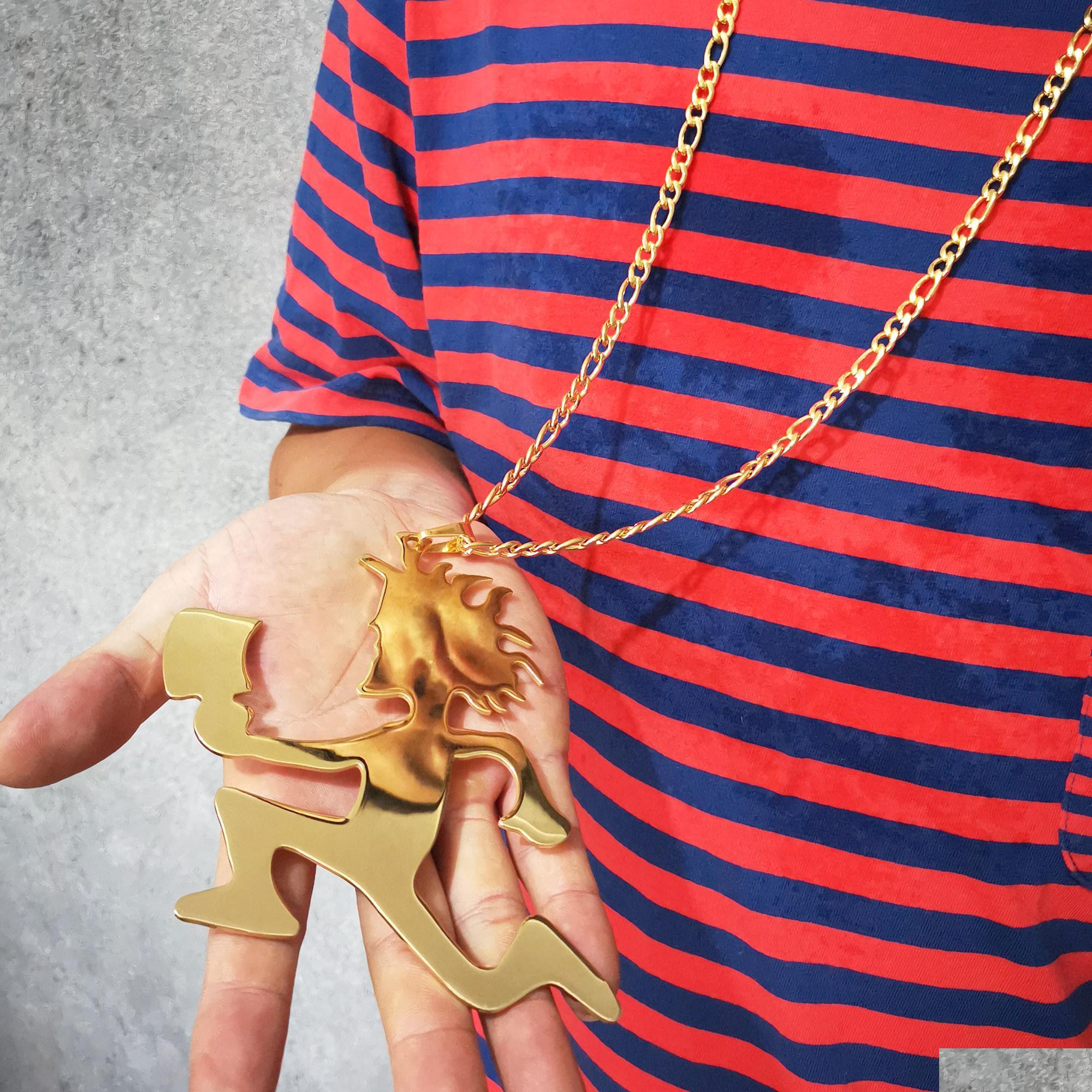 

Pendant Necklaces 18K Vacuum Plating Gold 5In Super Big Hatchetman Twiztid Icp Charm Stainless Steel High Polish Pandent Figaro Chai Dha8X