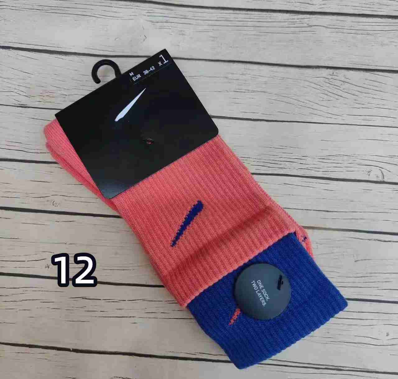 

Men socks Women High Quality Cotton classic Ankle Letter Breathable black and white mixing Football basketball Sports Sock N8E8