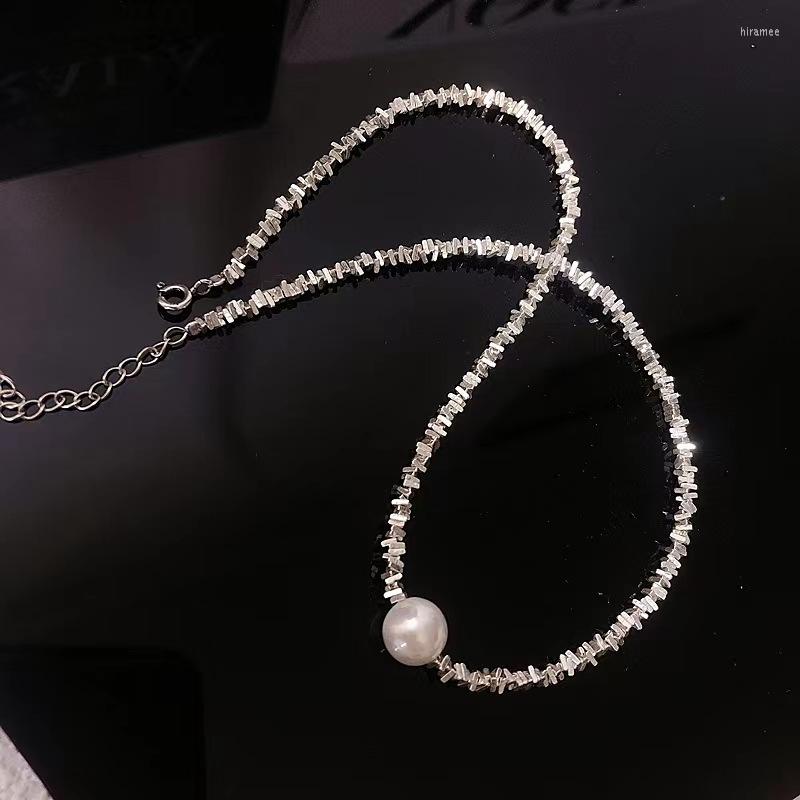 

Choker Style Single Pearl Pendant Necklace Mesh Red Personality Versatile Neck Chain