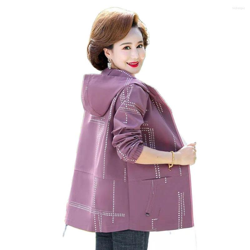 

Women's Jackets Middle-Aged Elderly Women's Coat Tops 2023 Spring Autumn Loose Hooded Casual Jacket Fashion Female Windbreaker Outerwear, Purple