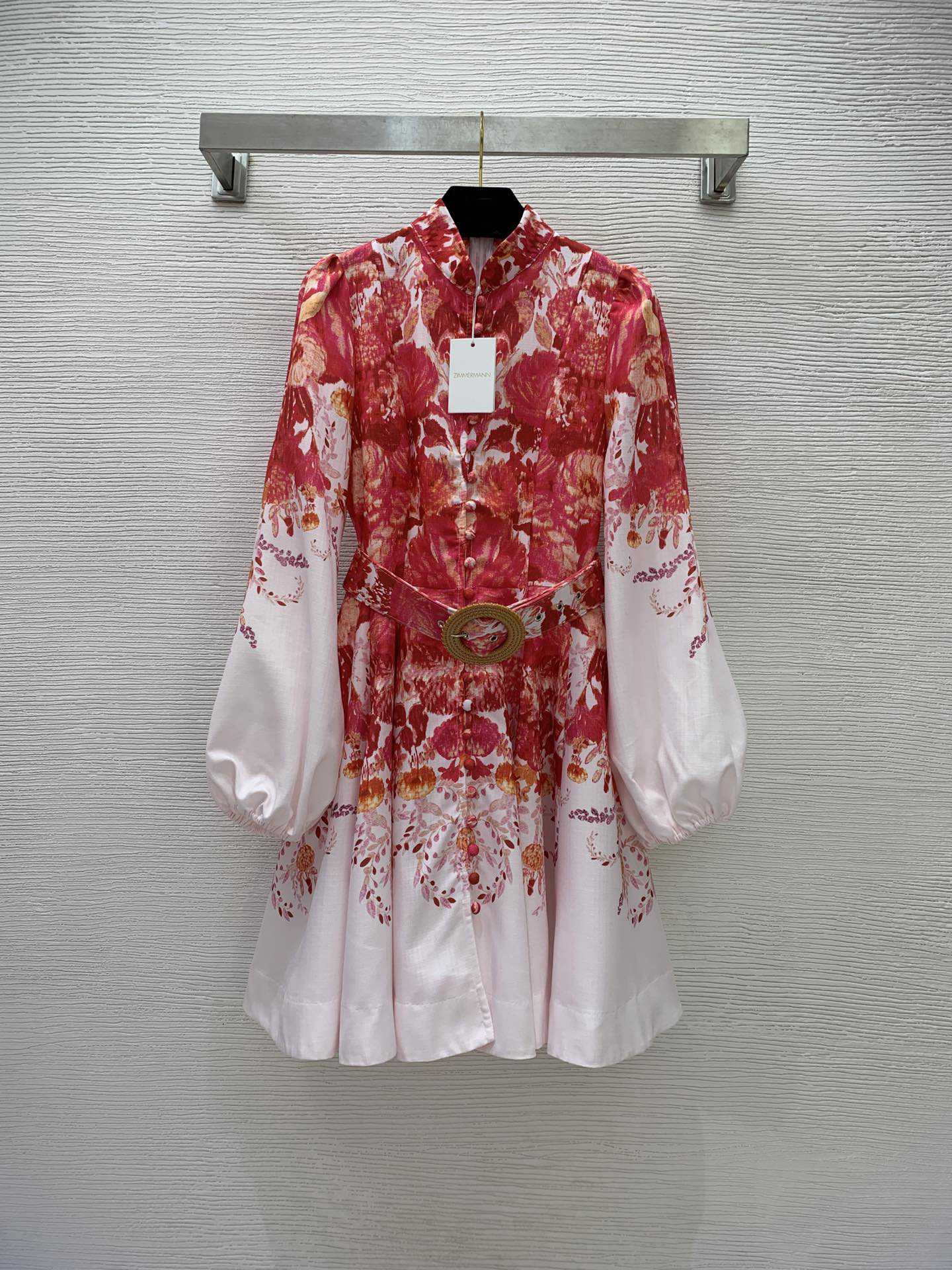 

2023 Spring Red Floral Print Waist Belted Dress Long Sleeve Stand Collar Buttons Short Casual Dresses Brand Same Style Designer ZW3F0328