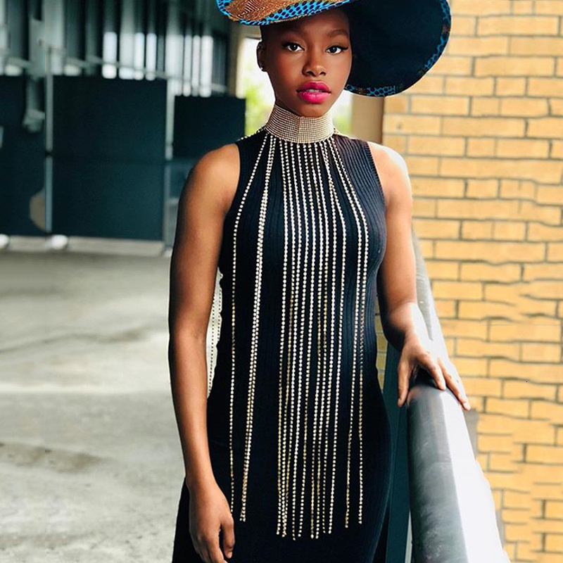 

Navel Bell Button Rings Statement Sexy Bra Body Chain Long Necklace for Women Jewelry Tassel Crystal Chest Chains Beach Bikini Gift 230216