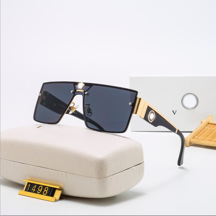 

Designer Versage Sunglass Eyewear Woman Mens New Cycle Luxurious Fashion Leisure Trends Vintage Baseball Sport Summer Medussa Sunglasses