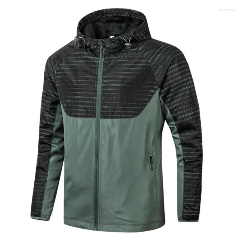 

Men's Jackets Spring Men Hiking Thin Hooded Outdoor Sports Fishing Camping Breathable Climbing Summer Trekking Coat, Gray