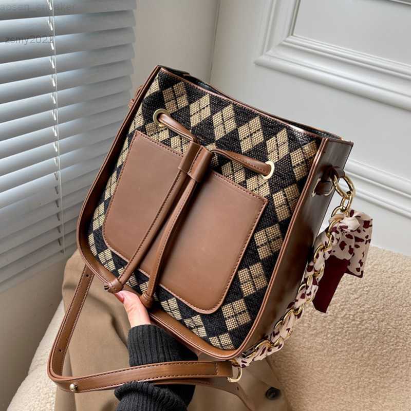 

Vintage PU Leather Shoulder Crossbody Bucket Bags For Women 2022 Women's Designer Zipper Handbag Female Travel Messenger Bag, Black