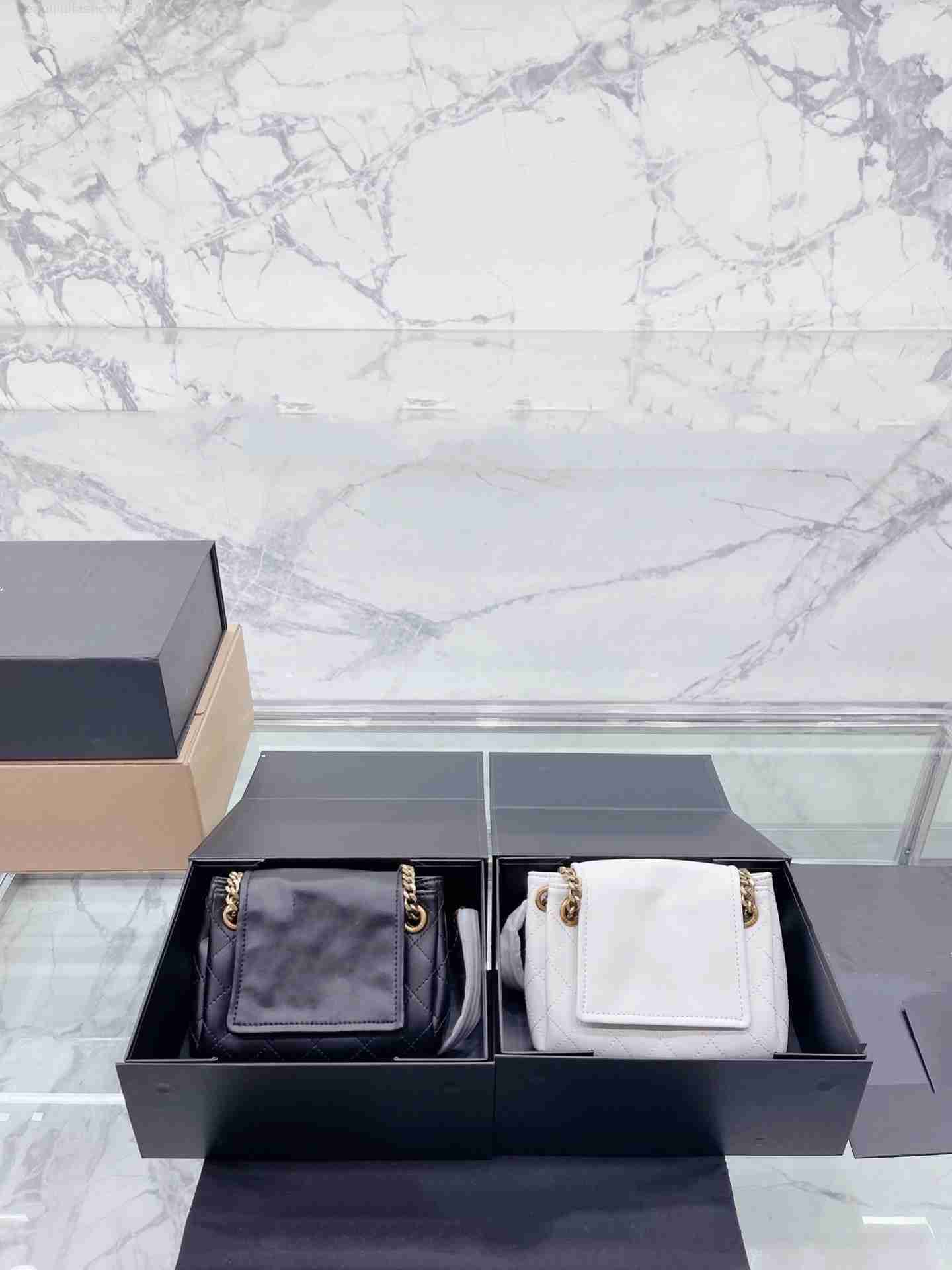 

Evening Bags Shoulder Bags Shoulder Bags Fashion Bag European Style Rhomboid Lattice Wide Strap Women Messenger Solid PU Leather Female Handbag, #1