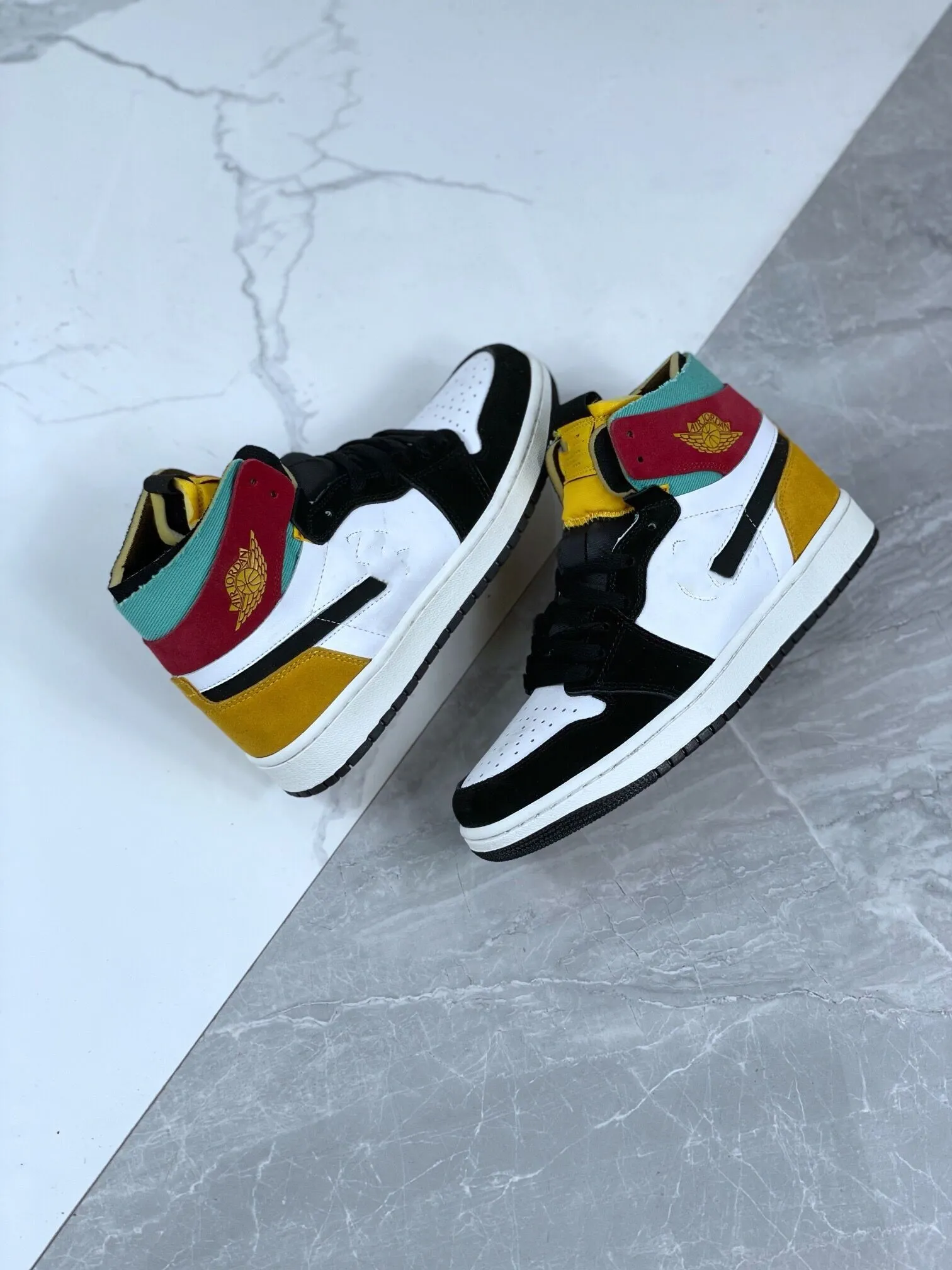 2023 Jumpman 1 Men Women Basketball Shoes that Zoom CMFT Multi-Color Sports Sneakers Anthracite University Gold-Washed Teal-Rush Pink-image-842647036