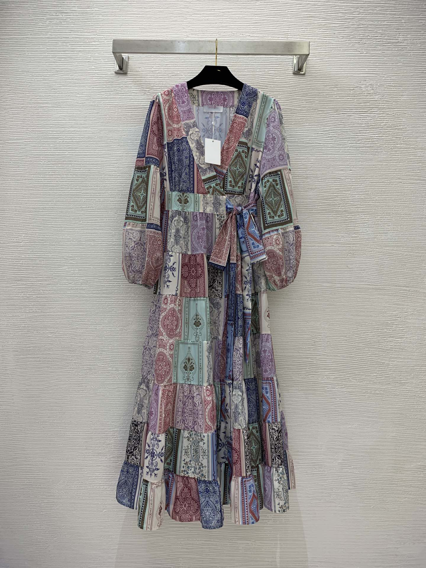 2023 Spring Multicolor Paisley Print Wrap Belted Dress Long Sleeve V-Neck Panelled Midi Casual Dresses Brand Same Style Designer ZW2N0346