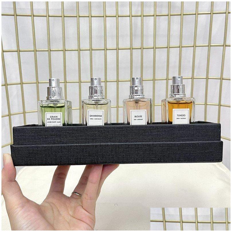 

Anti-Perspirant Deodorant Gift Y5L Pers 4Pcs Set Fragrance Cologne For Wowen Men Garin De Poudre Saharienne Blouse Tuxedo Per Sets D Dhqeg