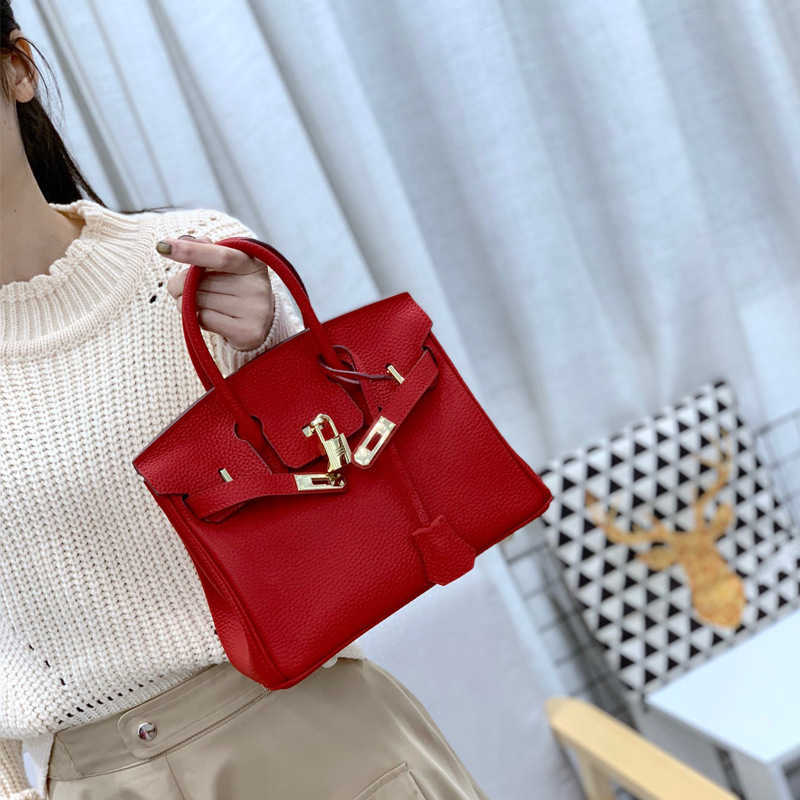 

2023 New Women's Bag Fashion women's bag layer luxury hand fashion cross-body Crossbody Bags for Women, Red