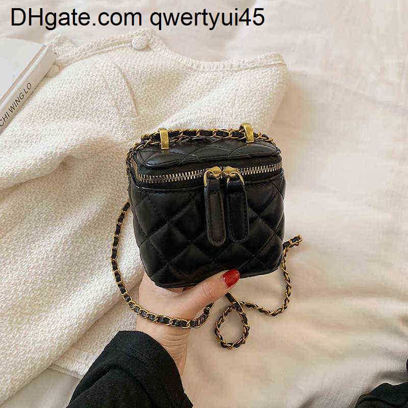 

qwertyui45 Shoulder Bags Mini Bag Handbags 2021new Fashion Trendy Fashion Ladies Luxury Diamond Chain Bag Summer High-quality Western-style Messenger Bag 021723H, Blue