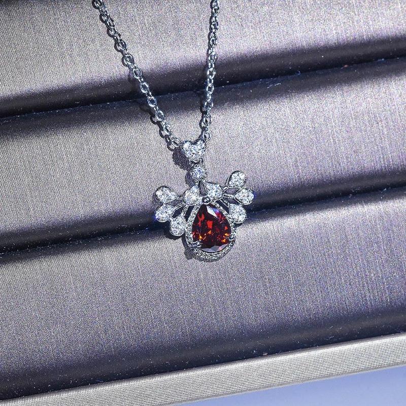 

Pendant Necklaces Delicate Honeybee Necklace Inlay Red Water Drop Cubic Zirconia Women Wedding Engagement Birthday Gifts