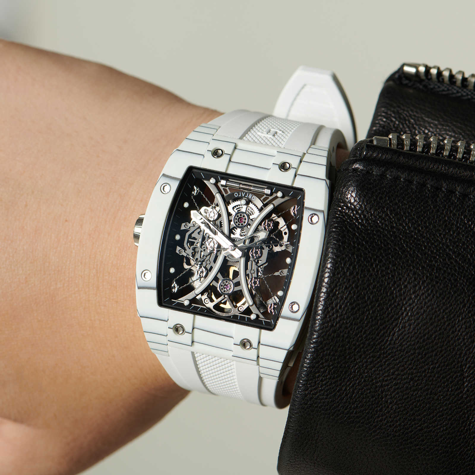 

Wrist watch Top Brand Fashion For Man Square Skeleton Automatic Mechanical With Rubber Strap es EM-S