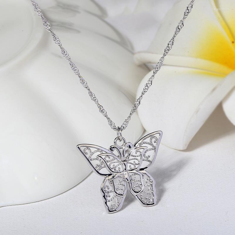 

Chains Hollow Double Metal Butterfly Pendant European Style Necklace Wedding Party