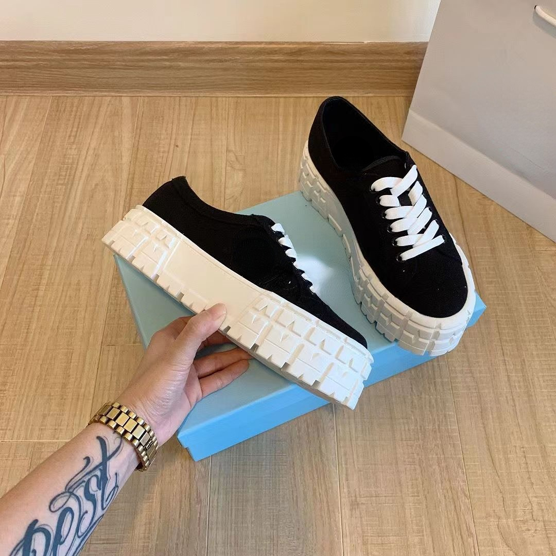 

Spring new increase thick soled shoes OP18 female pine cake bottom leisure patchwork color female Korean super fire women's shoes, Customize