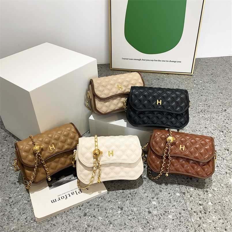 

Small design texture rhombus small golden ball chain bag for women in autumn and winter of new diagonal span bag sling single shoulder, Khaki5