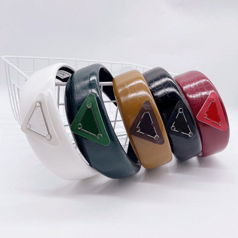 

Luxury Designer Headbands Womens Solid Color Brand triangle crocodile skin Hairband Fashion Korean Autumn Sport Wide Edge Turban Headwraps for Hat Accessories, Black