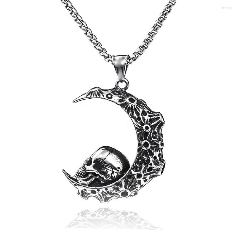 

Pendant Necklaces 10Pcs Gothic Moon Skull Necklace For Men Jewelry Party Festival Gift