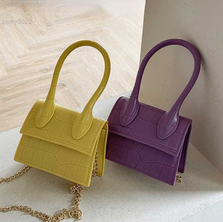 

Trapeze Hot Style Hit Color PVC Jelly Macaroon Candy Long Chain Handbag Shoulder Diagonal Female Bag Sweet CrossBody, Red
