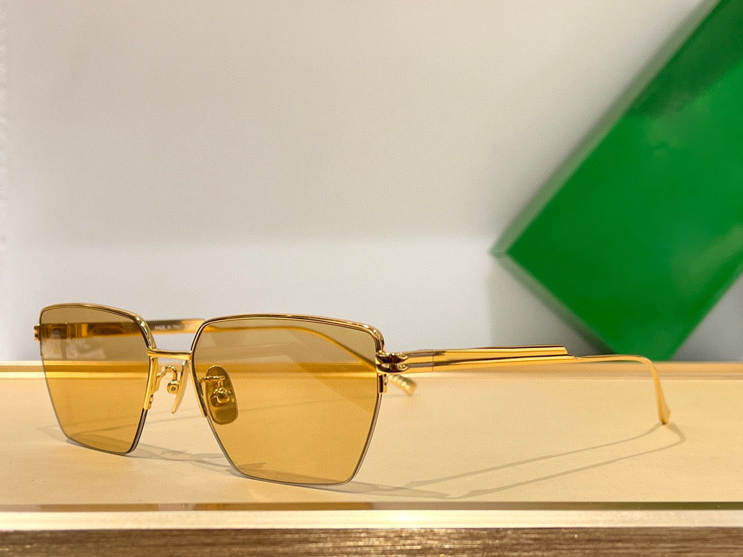 

Men Sunglasses For Women Latest Selling Fashion Sun Glasses Mens Sunglass Gafas De Sol Glass UV400 Lens With Random Matching Box 1107