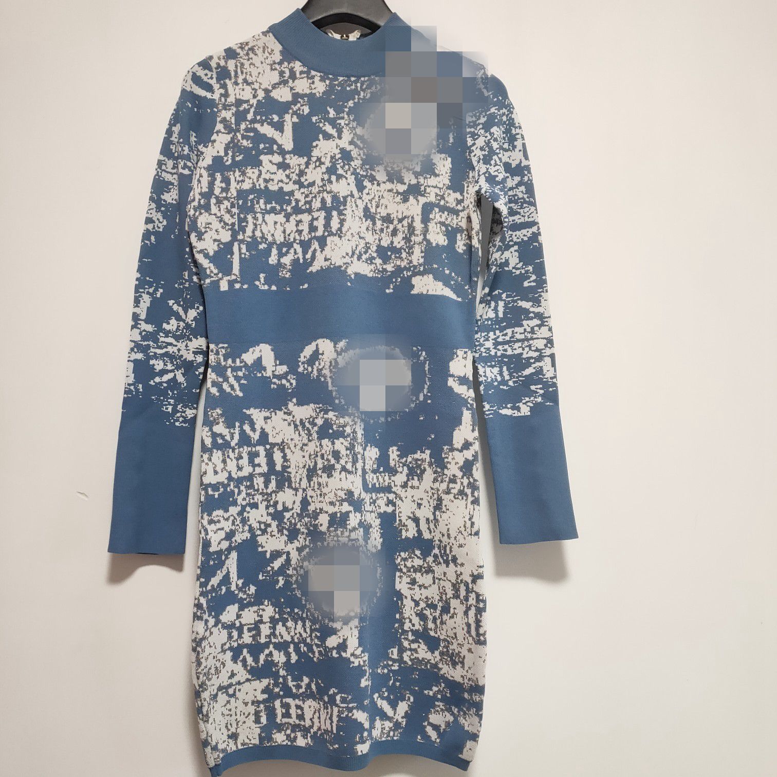 

2023 Blue Letter Print Women' Dresses Brand Same Style Women' Runway Dresses DH35