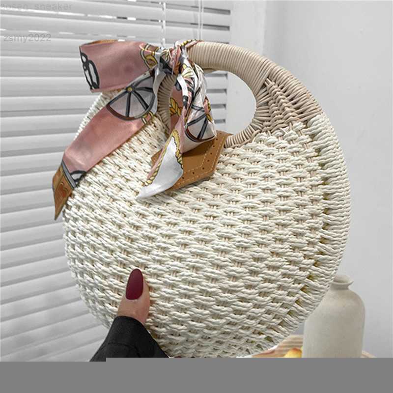 

Holiday Shell Handbags Personality Cute Rattan Bag Casual Small Round Tote Woven Female Fashion Beach Bag, Red