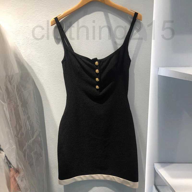 

Two Piece Dress Designer 2022 Winter New Strap Black Slim Versatile Sexy Color Contrast Style S4HC