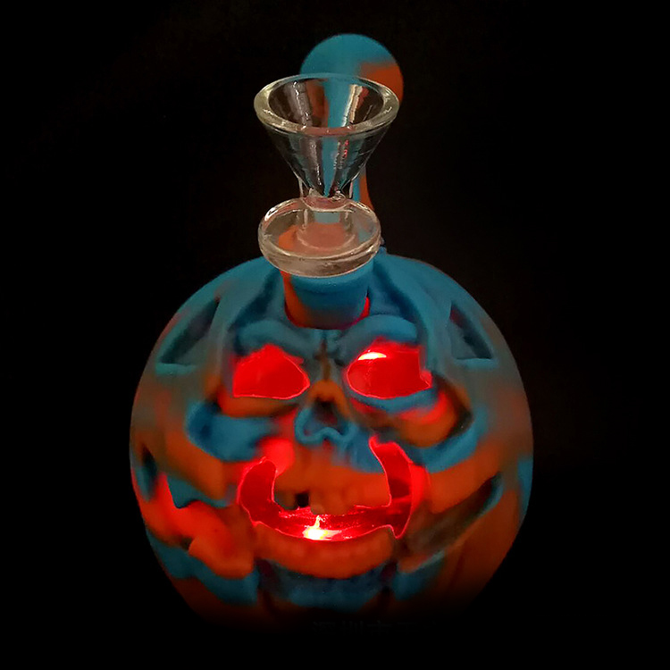 

Hookahs Silicone Bongs Detachable Glass Bongs Pumpkin Shape Novelty Fun Style Water Pipes For Tobacco Dry Herb Smoking