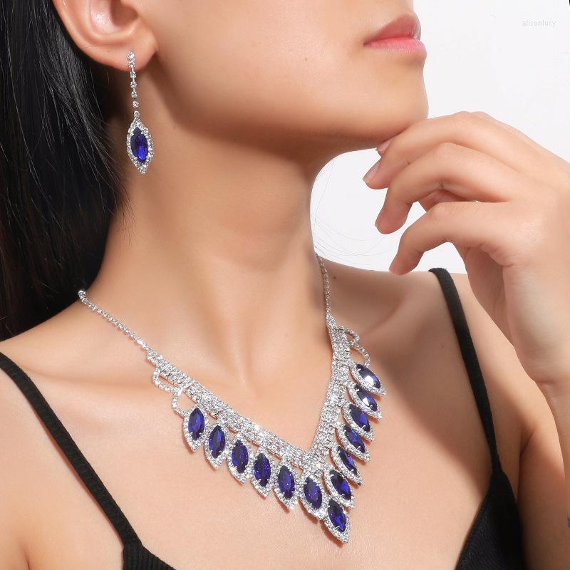 

Necklace Earrings Set Charming Water Drop Rhinestone Wedding Bridal Accessories 2 Pieces Girls Quinceanera Jewelry, Picture shown