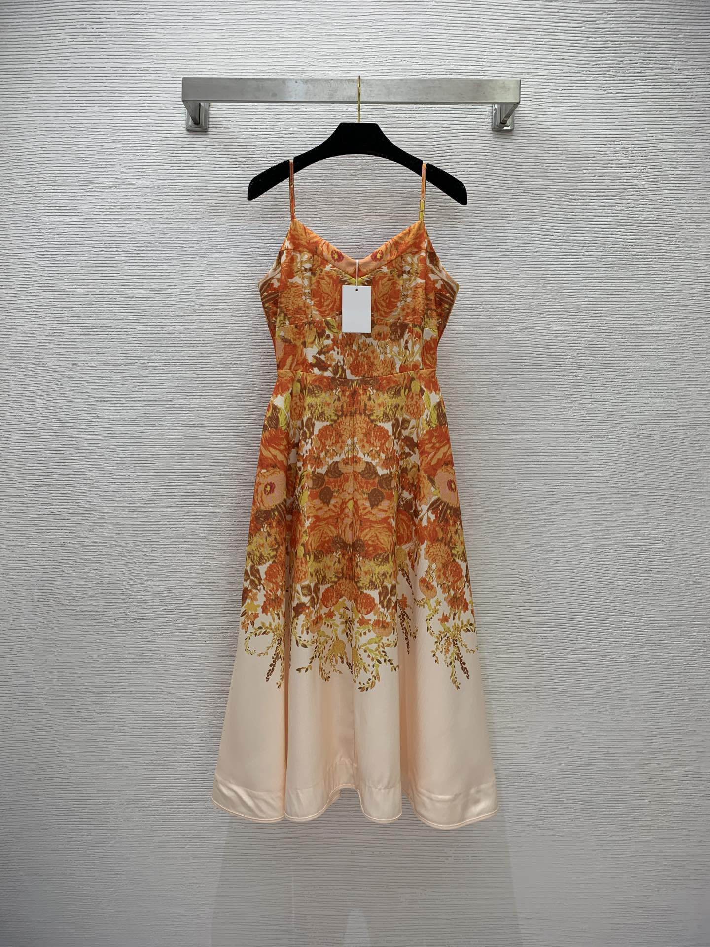 2023 Spring Orange Floral Print Dress Long Sleeve V-Neck Midi Casual Dresses Brand Same Style Designer ZW2N0752