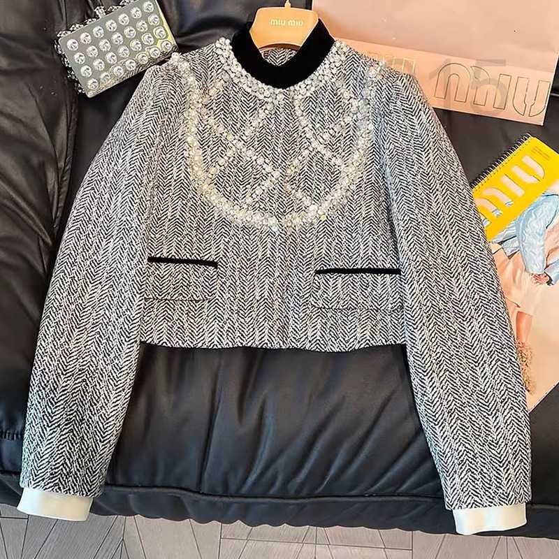 

Women' Wool & Blends Designer In the early autumn of 2022 beaded and diamond inlaid coat tweed big pearl celebrity short small fragrant woolen QADC, Dark gray