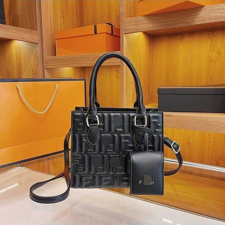 

Fashionable and foreign impression sling single shoulder bag for women's 2023 new style simple hand messenger bag, White12