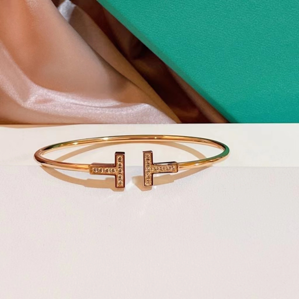 

gold bangles women Designer bracelet Women Charm bracelet Trend fashion studded with diamonds high quality bracelets boutique gift jewelry DF01