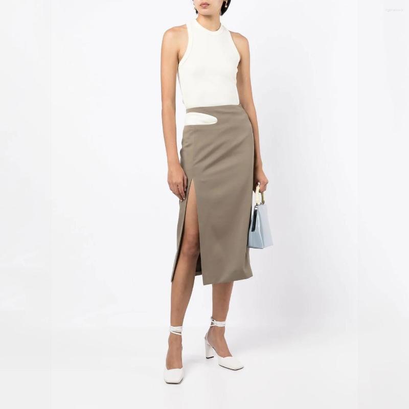 

Skirts Side Hollow Pencil Half-body Skirt 2023 Autumn And Winter Simple Commuter Wool Material Irregular Open Female, Khaki