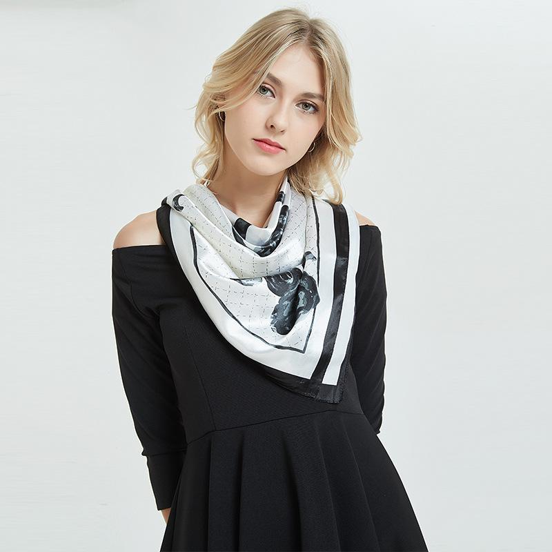 

Scarves 2023 Spring And Autumn Luxury Imitation Silk Scarf Ladies Headscarf Fashion Square Printing High-end Travel Shawl 90 90cm