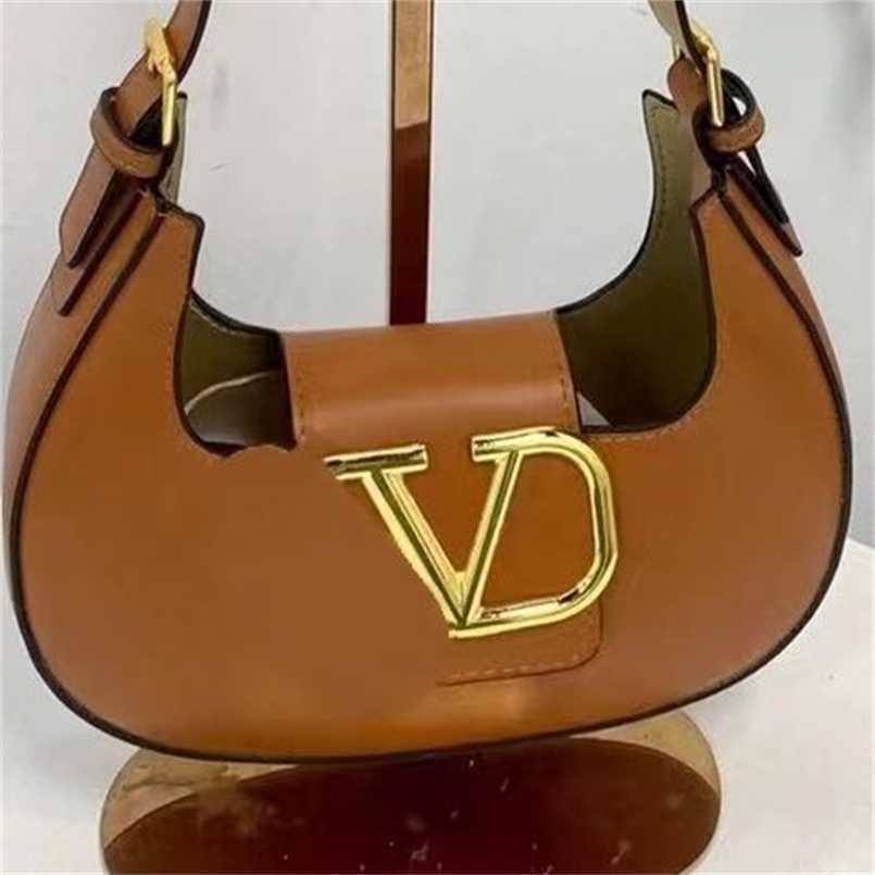 

new women's bag shoulder bag messenger bag large capacity high quality simple trend cross-border summer versatile, Black