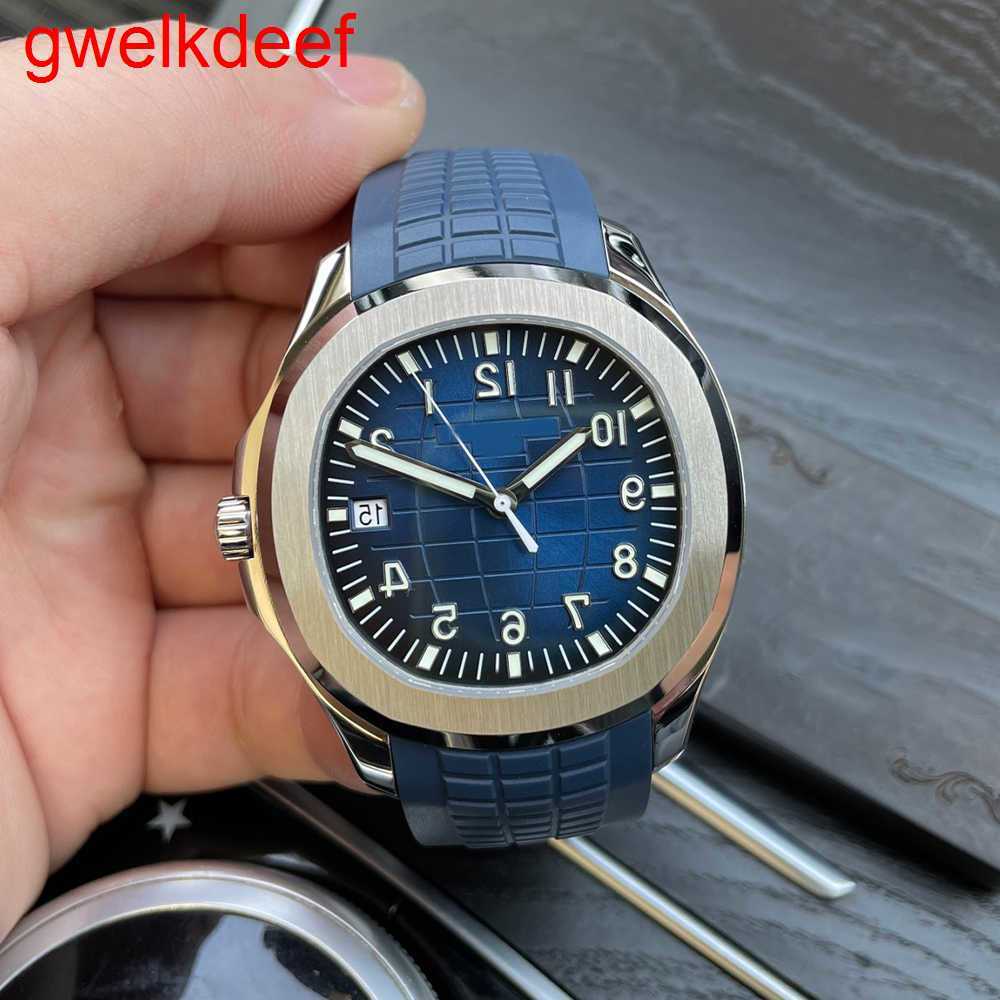 

Wristwatches Luxury Custom Bling Iced Out Watches White Gold Plated Moiss anite Diamond Watchess 5A high quality replication Mechanical QVAE, Blue gray
