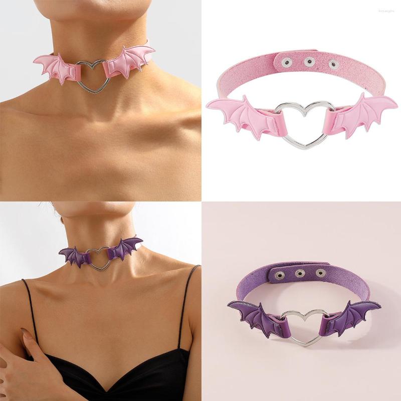 

Choker Vintage Punk Gothic Harajuku Cosplay Black White PU Leather Bat Necklace For Women Statement