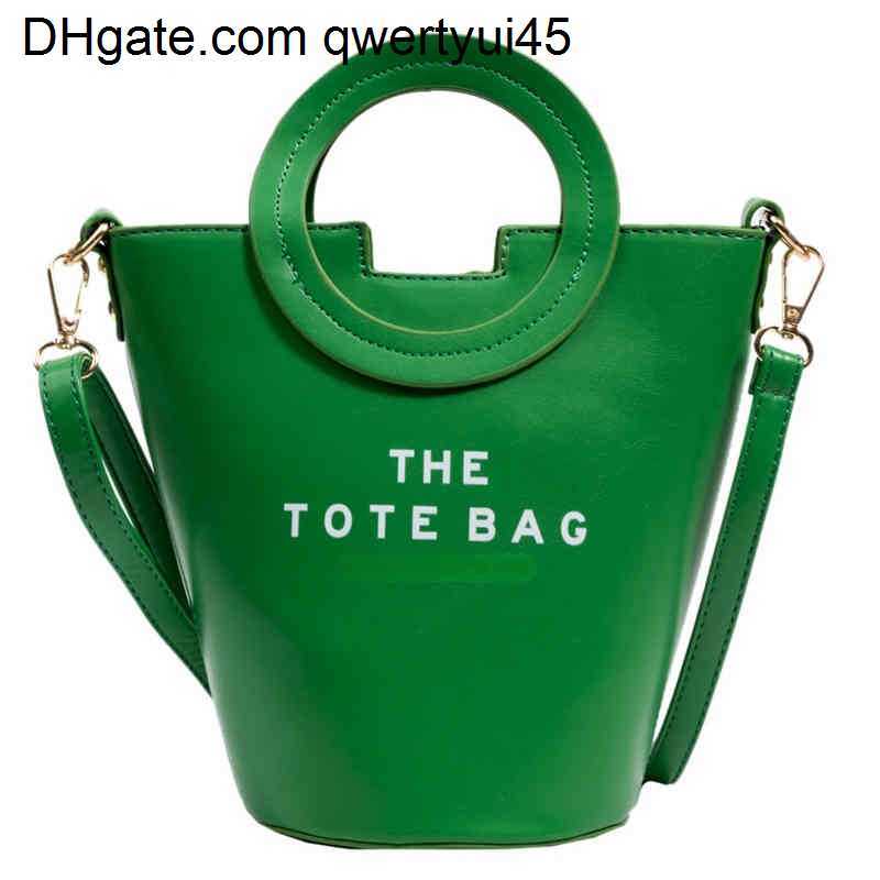 

qwertyui45 Shoulder Bags Popular Bag Women's Large Capacity New Fashion Autumn Winter Single Shoulder Messenger Bag Small Portable Bucket Bag 021723H, Red