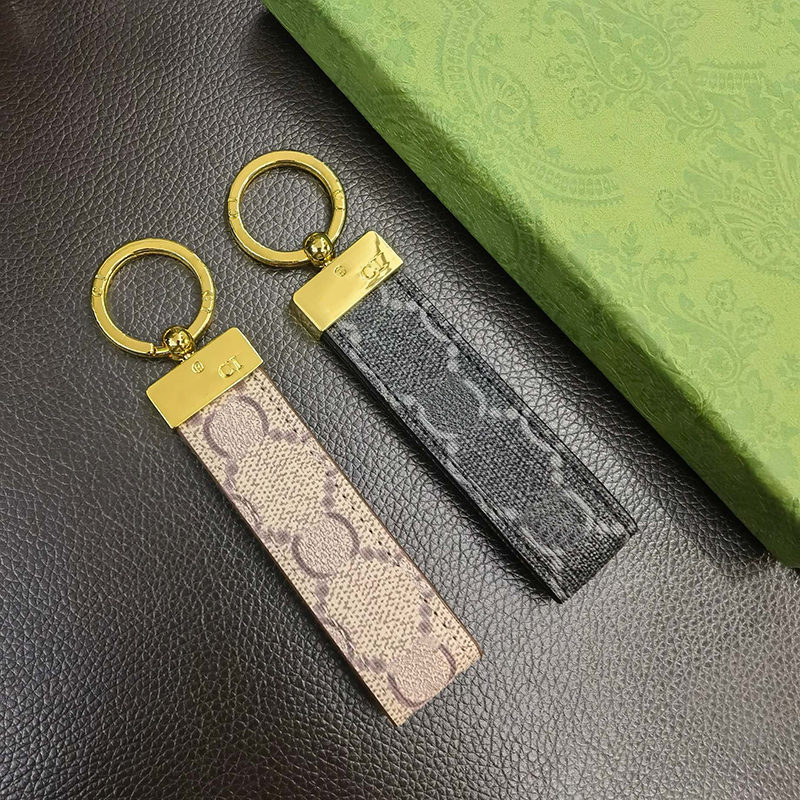 

Designer keychain keychains pendant Fashion retro classic style for men and women Available in a variety of styles very good