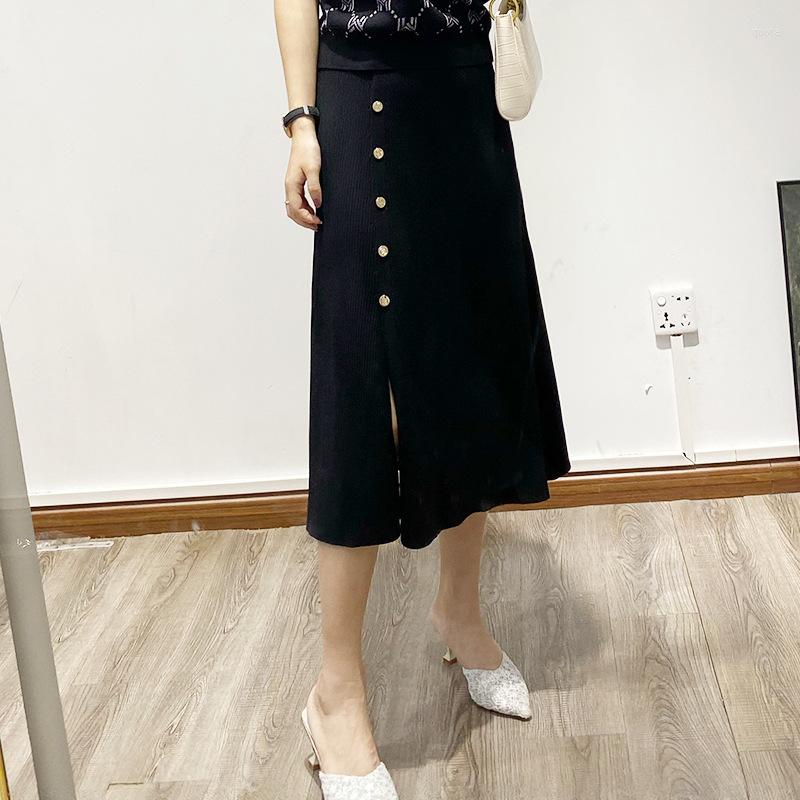 

Skirts Black Knitted Skirt 2023 Autumn High Waist Side Button Slit Temperament All-match Quality