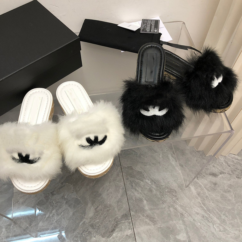 

Womens Furry Slippers Flat Sandals Plush Comfortable Peep-toe Sexy Luxury Designer Outdoor Shoes Flip-flops Rabbit Hair Comfortable Cute Home Shoes Size 35-40, Box