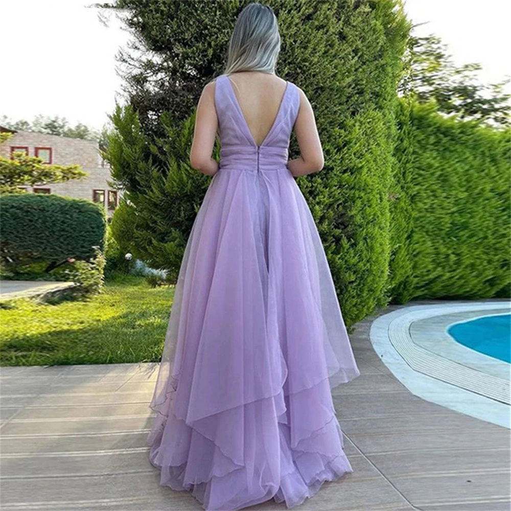 

Modern A-Line Prom Dresses V-Neck Lace Sleeveless Evening Gowns Spaghetti-Straps Backless Party Zipper 2023 Robe De Soiree, Champagne