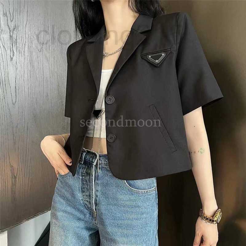 

Women's Jackets Designer Triangle Badge Women Fashion Short Jacket Single Breasted Sleeve Coat for Woman Y5DC, Black
