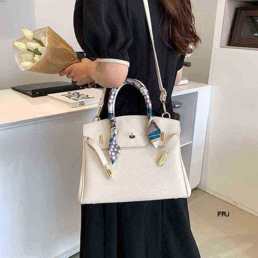 

Designer Birkins Bags Herme Handbags French Minority Handbag Summer 2023 New Trend This Years Popular Womens Premium Mess Have Logo, White7