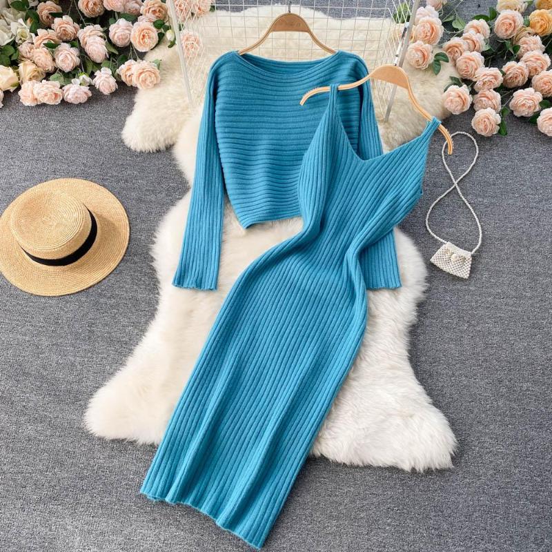 

Work Dresses 2023 Autumn Winter Women Knitted Sets Fashion Short Pullover Sweater And V-Neck Strap Dress Two Piece Set, Beige