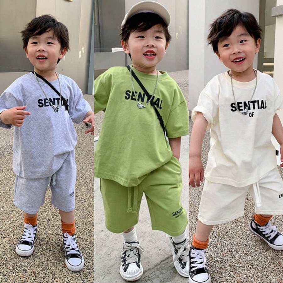 

Kids Clothes Sets Essential Designer T Shirts Suits Ess Boys Girls Casual Short Sleeve Tracksuit Toddlers Youth tshirts Pants Shorts Infants Baby Chil d4Pt#