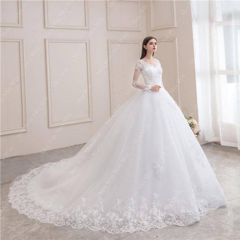 

Party Dresses Wedding Luxury Full Sleeve Sexy V neck Bride With Train Ball Gown Princess Classic Gowns 230217, Half sleeve floor